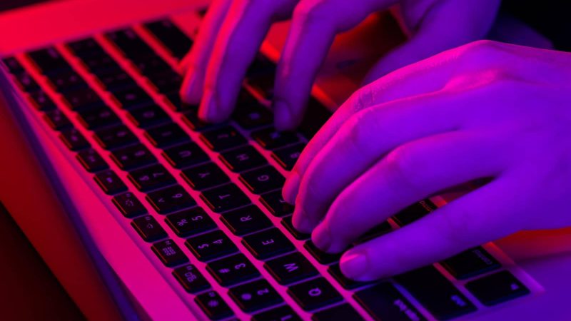 Як поставити знак копірайту на клавіатурі